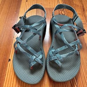 Chacos, women’s size 9
